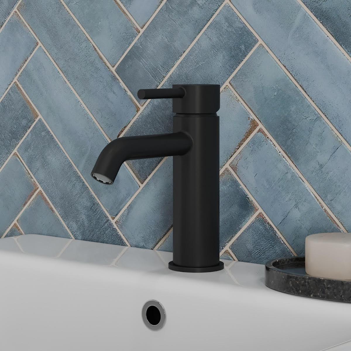 merano-cosenza-basin-mixer-tap-black