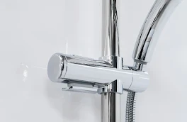 nymas-nymacare-sliding-shower-head-bracket-to-fit-32mm-diameter-rail-polished-250401cp