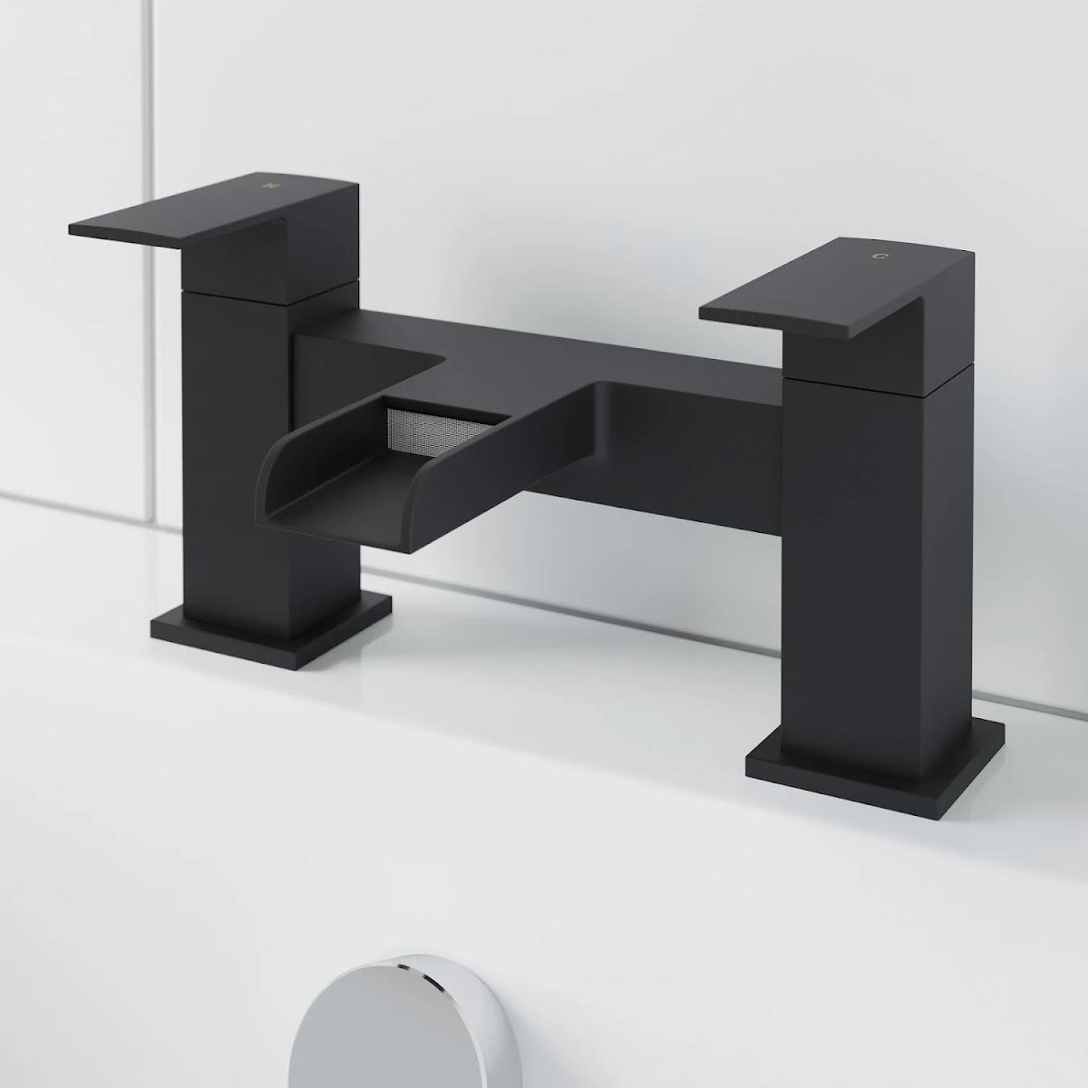 architeckt-dakota-bath-mixer-waterfall-tap-black-finish