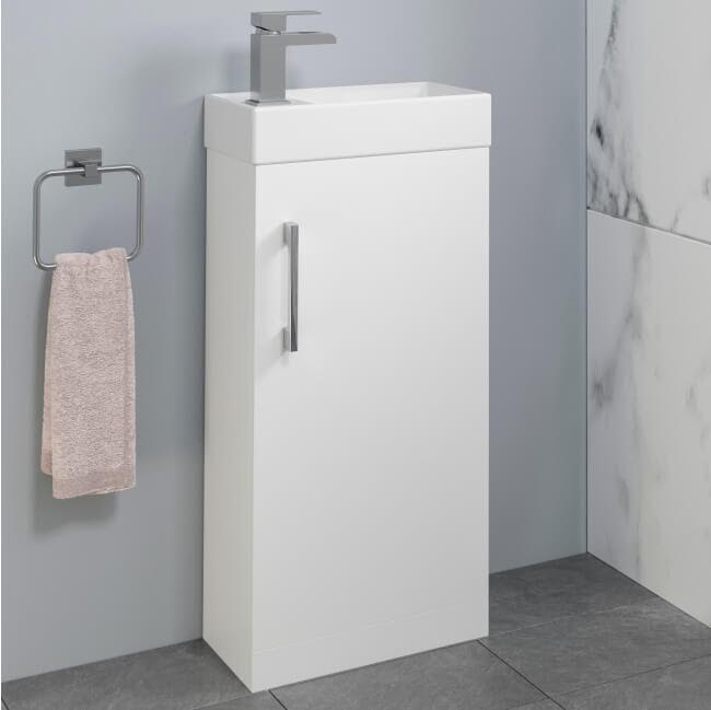 amelie-close-coupled-toilet-artis-breeze-vanity-unit-400mm