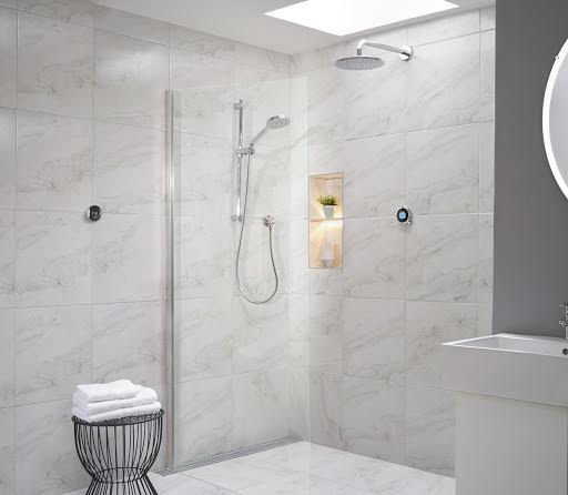 aqualisa-optic-q-smart-shower-concealed-with-adjustable-wall-fixed-head-gravity-pumped